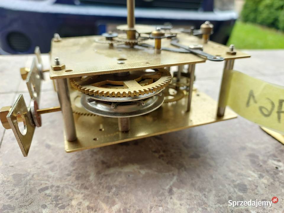 761 Mechanizm łańcuchowy zegara ściennego Tczew