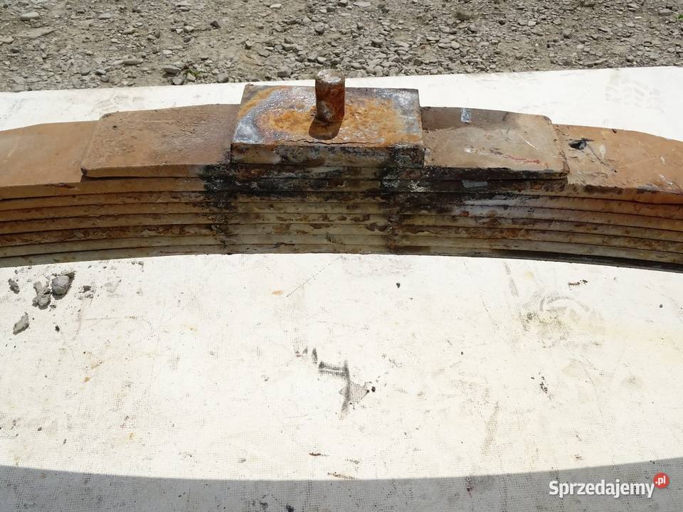 RESOR PRZÓD PRAWY RENAULT TRUCKS N Van minibus Resory