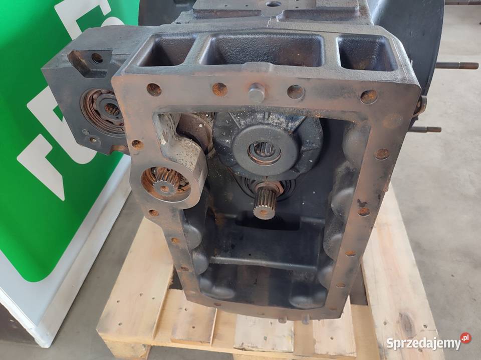 Dyferencjał tył 87650218 HOLLAND T7050 Pozostałe