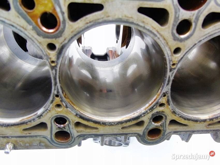 BLOK SILNIKA R06D023A ALT 20 20V AUDI A4 B6 B7