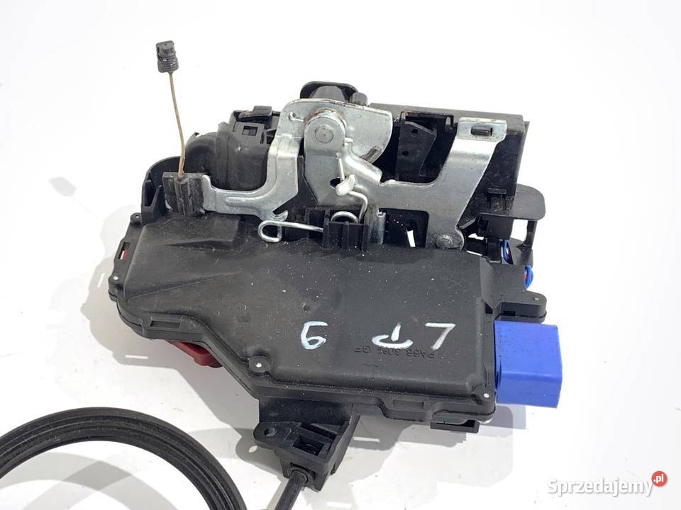 ZAMEK DRZWI LEWY PRZÓD VW TOURAN Minivan 0310 osobowe