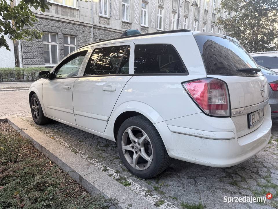 syndyk sprzeda Opla Astra Łódź