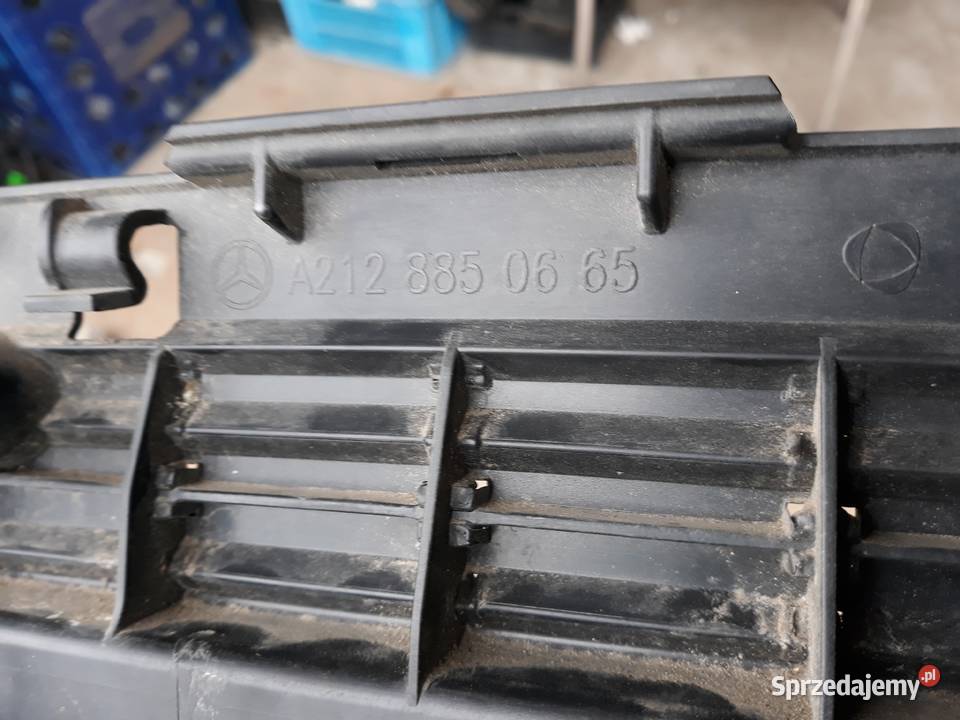MERCEDES W212 ŚLIZG ZDERZAKA TYŁ A2128850665 Międzychód