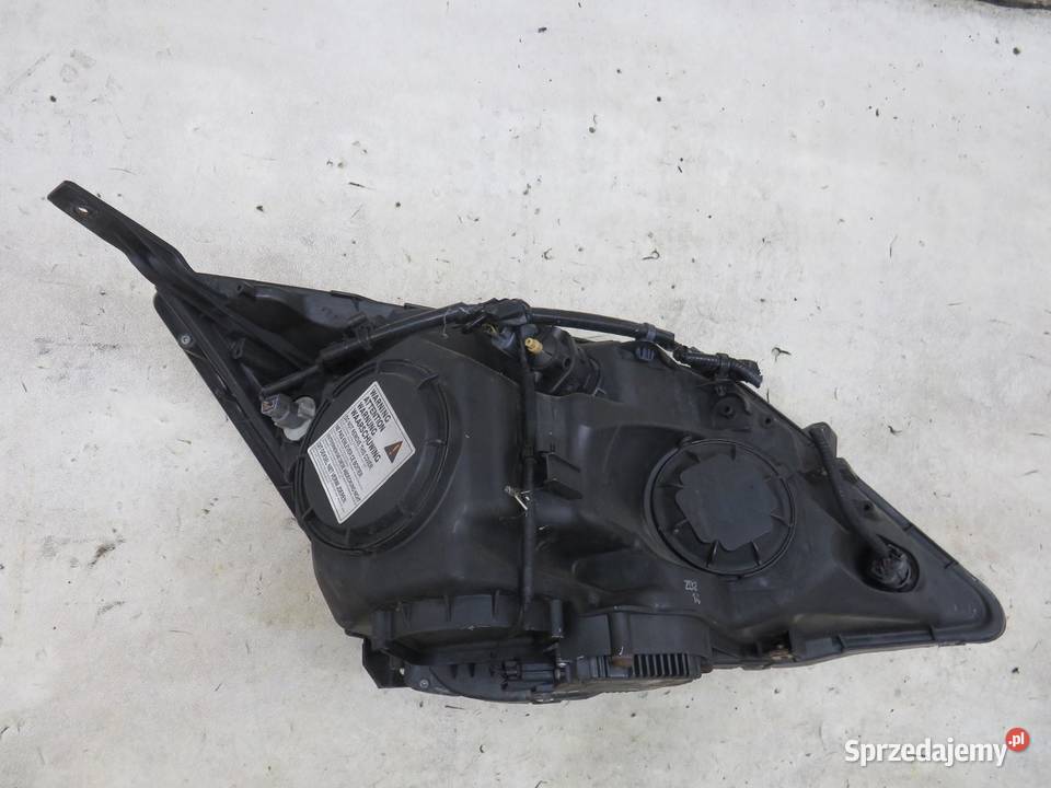LAMPA XENON LEWY PRZÓD CRV III LIFT osobowe