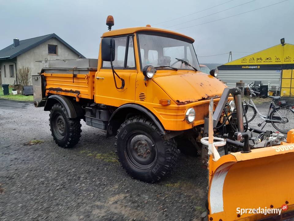 Mercedes Benz Daimler Unimog 421