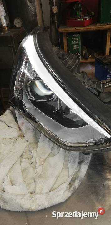 Hyundai Santa Fe Lampa Prawa USA 20132017 osobowe Poświętne