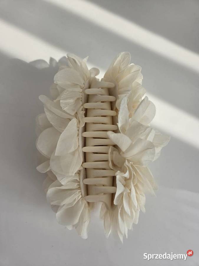 Spinka do włosów kwiaty beżowa ecru małopolskie
