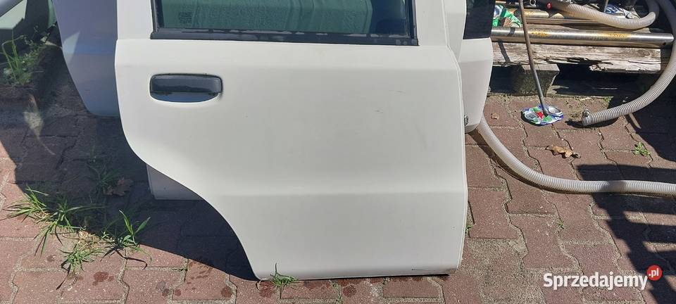 Drzwi prawy tyl Fiat Panda II LIFT 0912 białe zachodniopomorskie Szczecin sprzedam