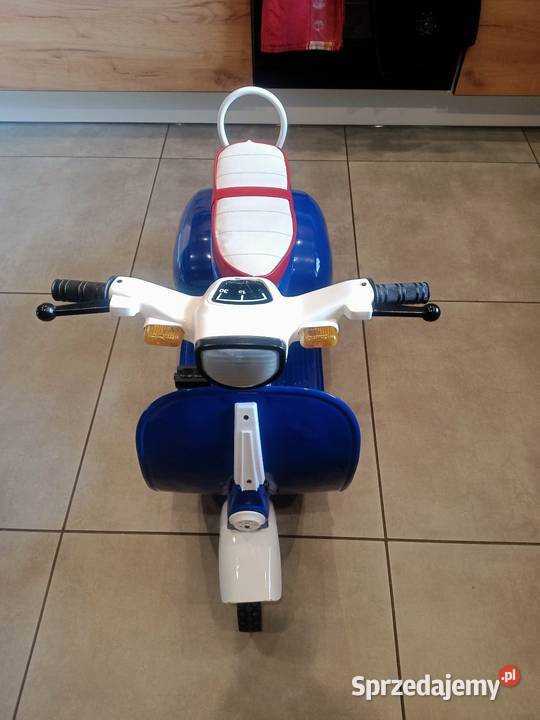 Young Lion 1960 Vespa kroszka metalowy skuter na wielkopolskie Dąbcze