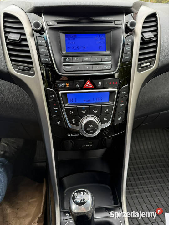 Hyundai i30 16 CRDI 110 ładny świeżo czujnik parkowania dolnośląskie Bolesławiec