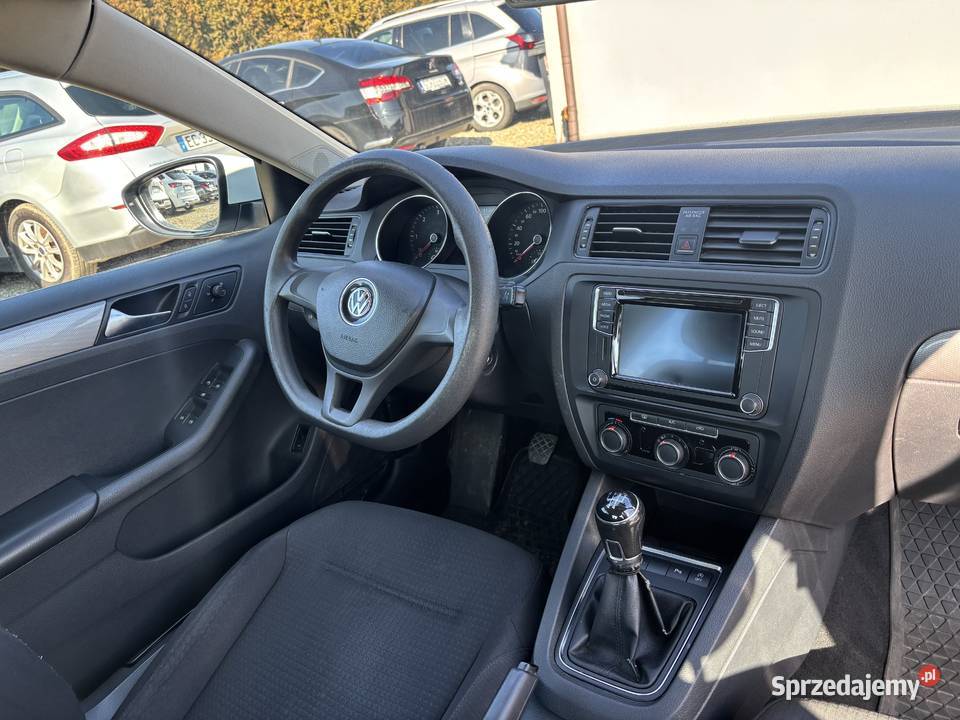 Volkswagen Jetta nieuszkodzony Paniówki