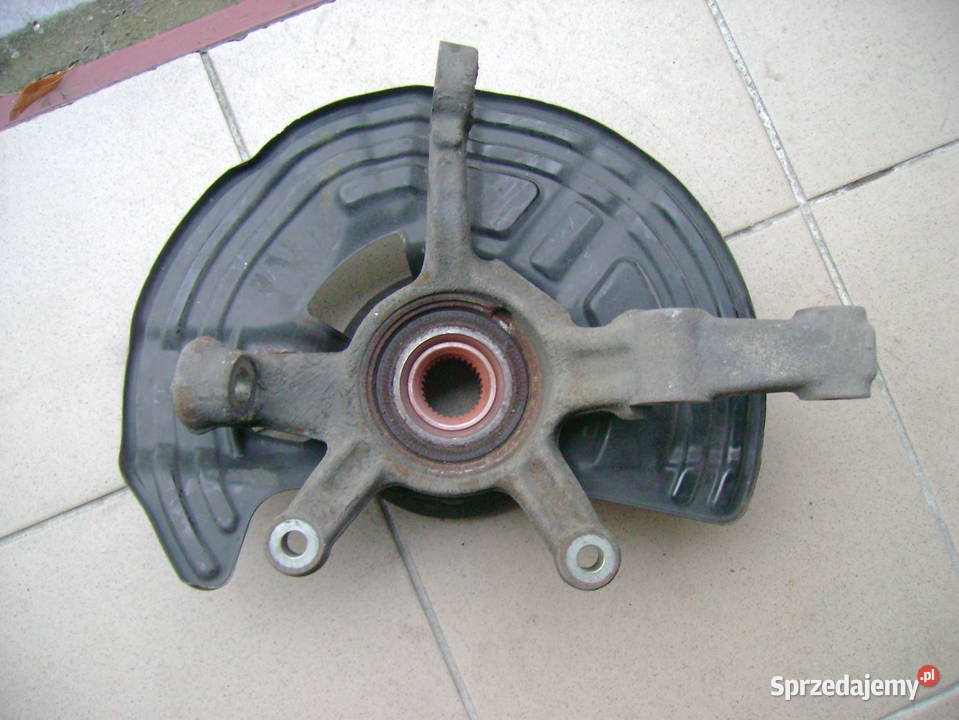 Mercedes B W 245zwrotnica piasty lewa strona Chełmno