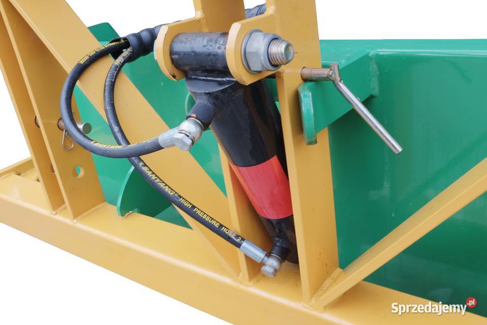 Skrzynia transportowa 160 z kiprem hydraulicznym nieuszkodzony sprzedam