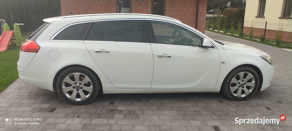 OPEL INSIGNIA SPORT TOURER 20 CDTI Rok produkcji 2010 Insignia małopolskie Nowy Sącz