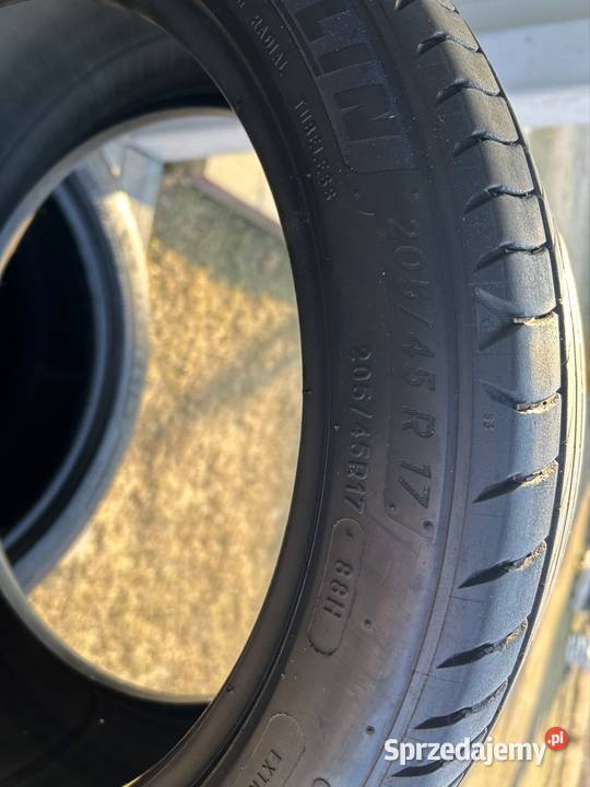 Sprzedam Opony letnie Michelin 20545 R17 Samochodowe Nowy Duninów
