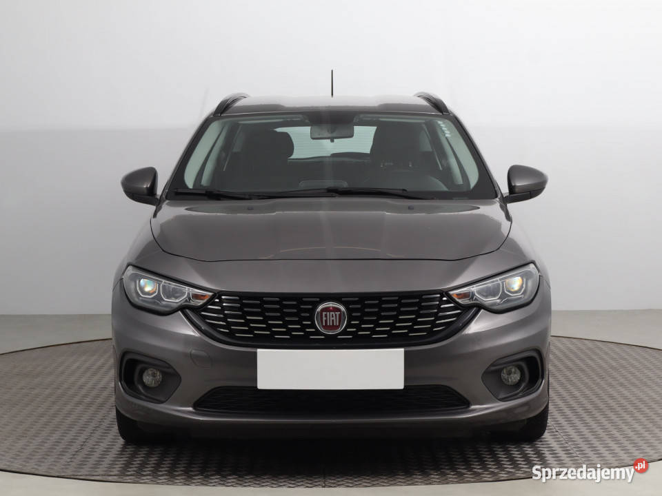 Fiat Tipo 14 TJet nieuszkodzony