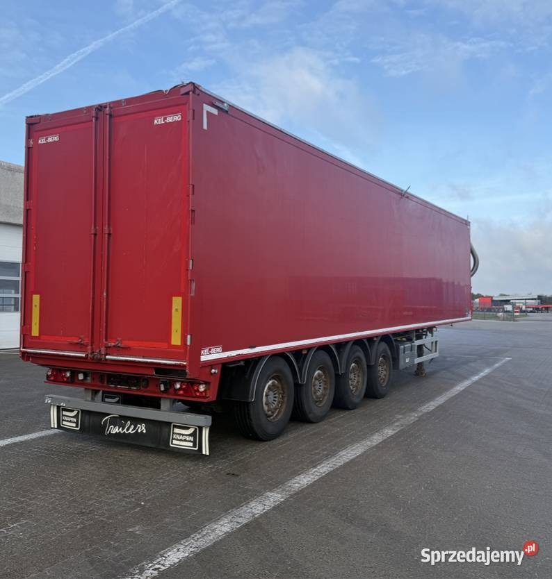 Naczepa wywrotka z Zasyssaniem z Wydmuchem do