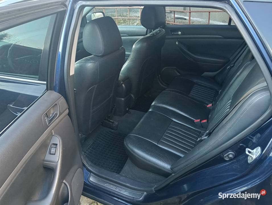 Toyota avensis t25 20 d4d 126 reflektory ksenonowe śląskie Zawiercie