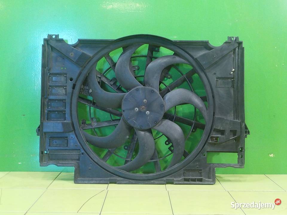 JAGUAR XE 20 D 16r SEDAN 4D wentylator chlodnicy Suków