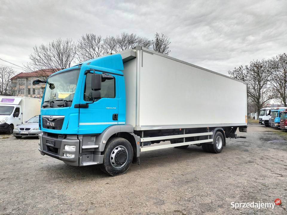 MAN TGM 15250 4x2 KONTENER IZOTERMA WINDA 6871cm3 Częstochowa