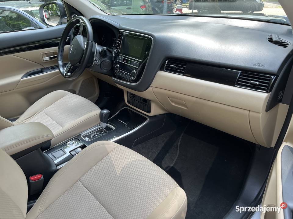 Mitsubishi Outlander INTENSE PLUS CTV 4WD 20 wspomaganie kierownicy Mierzyn