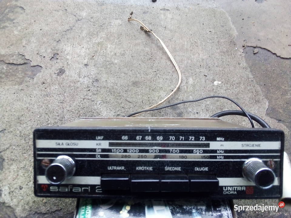 Radio samochodowe SAFARI PRL fiat 125p 126p Wyposażenie wnętrza Leszno sprzedam