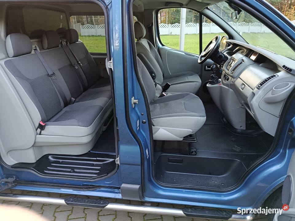 Opel Vivaro 25 CDTI 2009 Samochody osobowe Końskie sprzedam