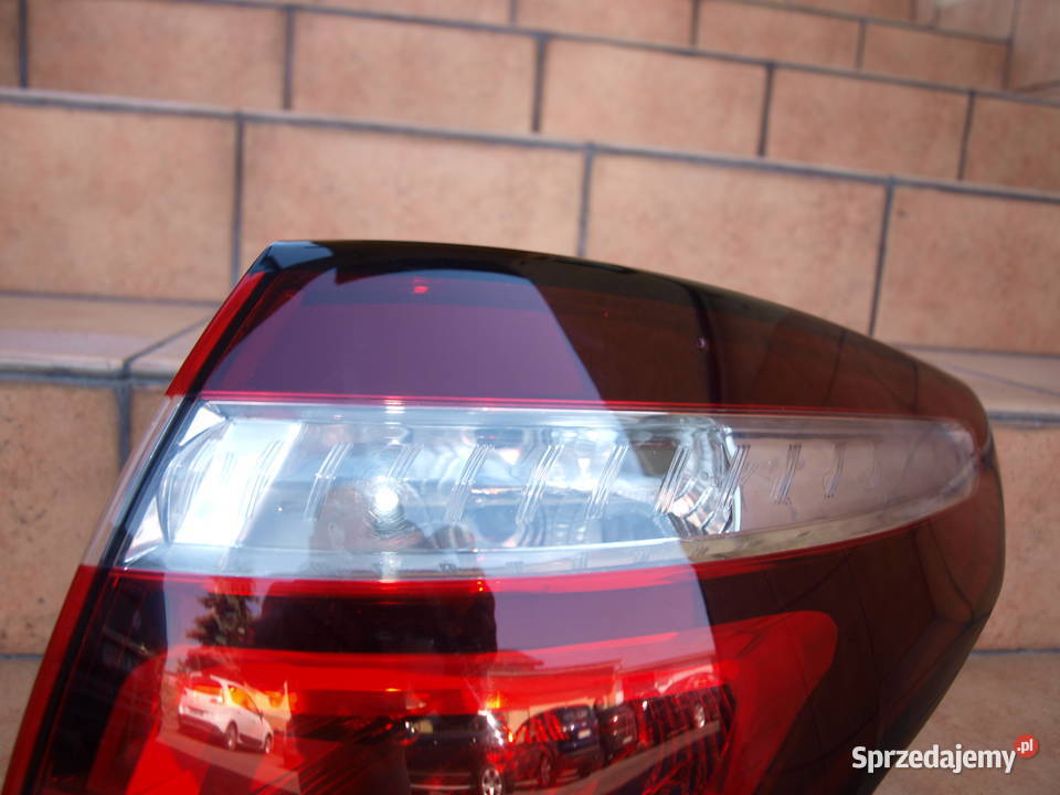 Citroen C4 Picasso lampa prawa tył 2011 2013r Kalisz sprzedam