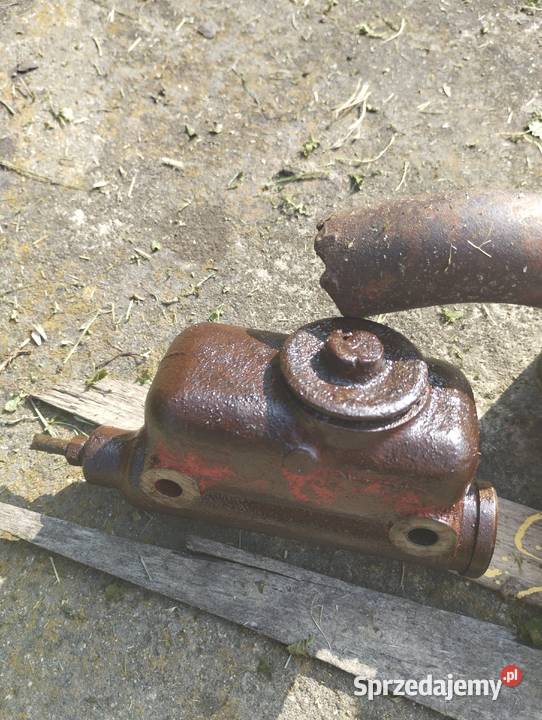 Pompki hamulcowe na sprzedaż MF510 Szalowa sprzedam