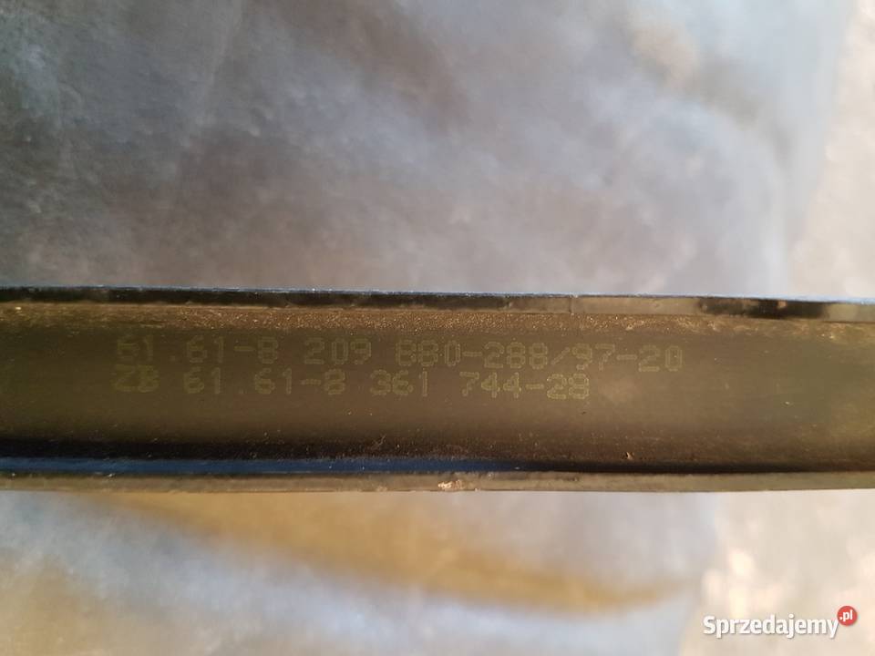 BMW 5 E39 RAMIE WYCIERACZKI PRAWE PRZOD 8209880 Turek