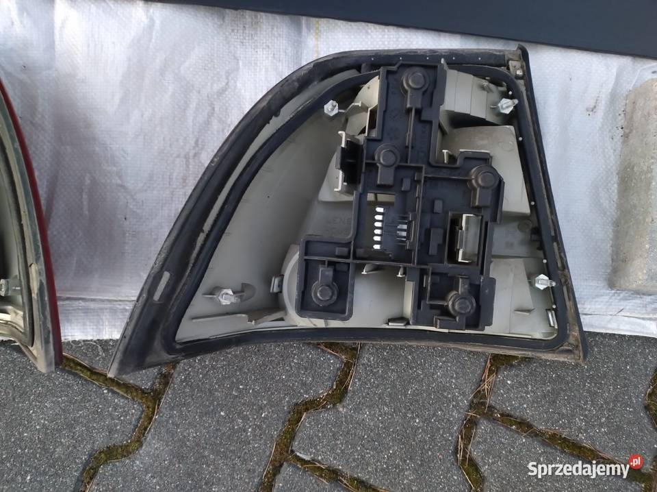 Lapa tylna lewa i prawa Opel Vektra B Sedan lift osobowe Zahajki-Kolonia