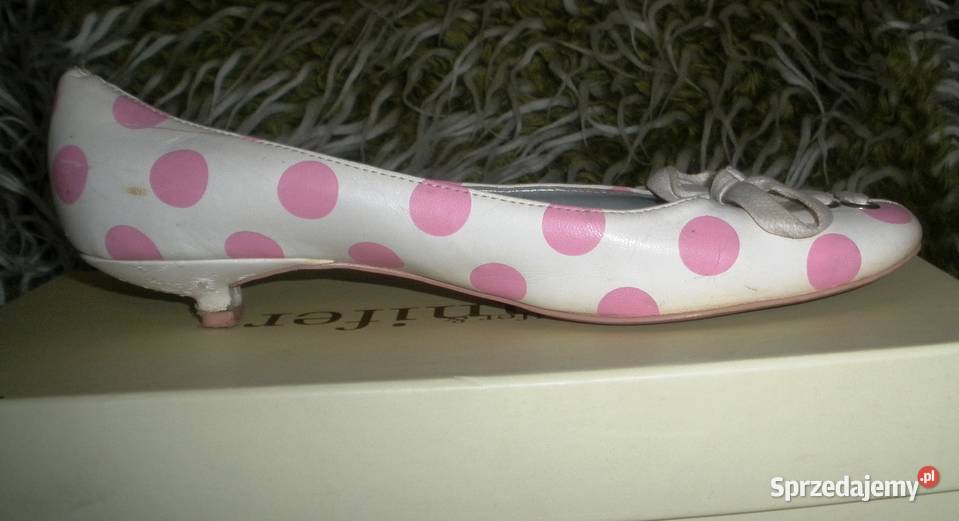 Buty damskie szpilki na małym obcasie białe w Kraków