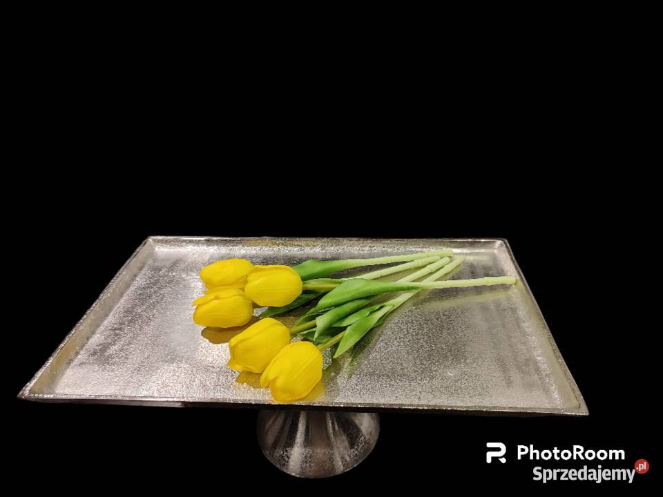 Patera metalowa na nóżce