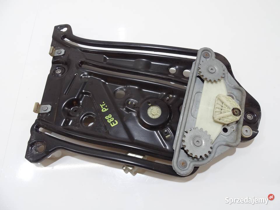 PODNOŚNIK SZYBY PRAWY TYŁ BMW 1 E88 7165594 osobowe Strzyżewice