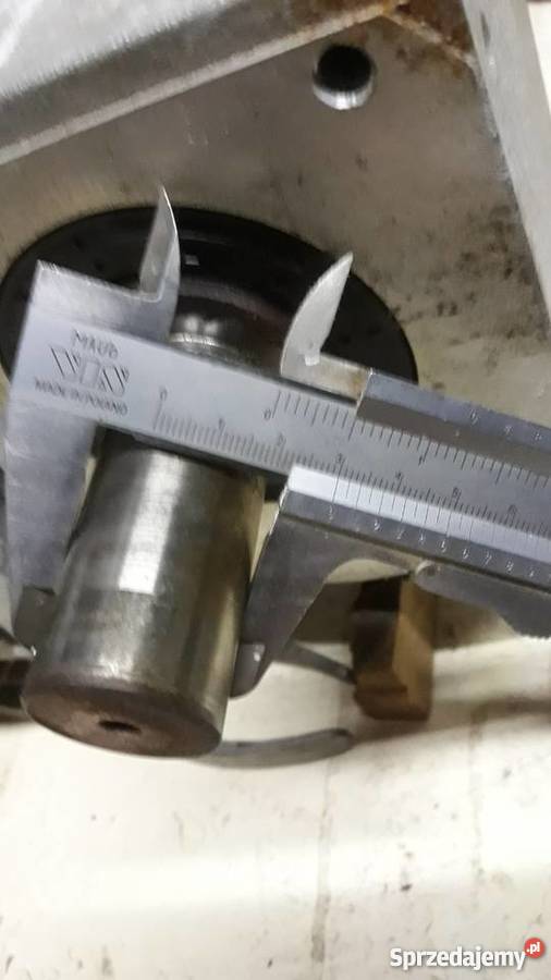 Motoreduktor 16obrmin075kW 3faz Lubin