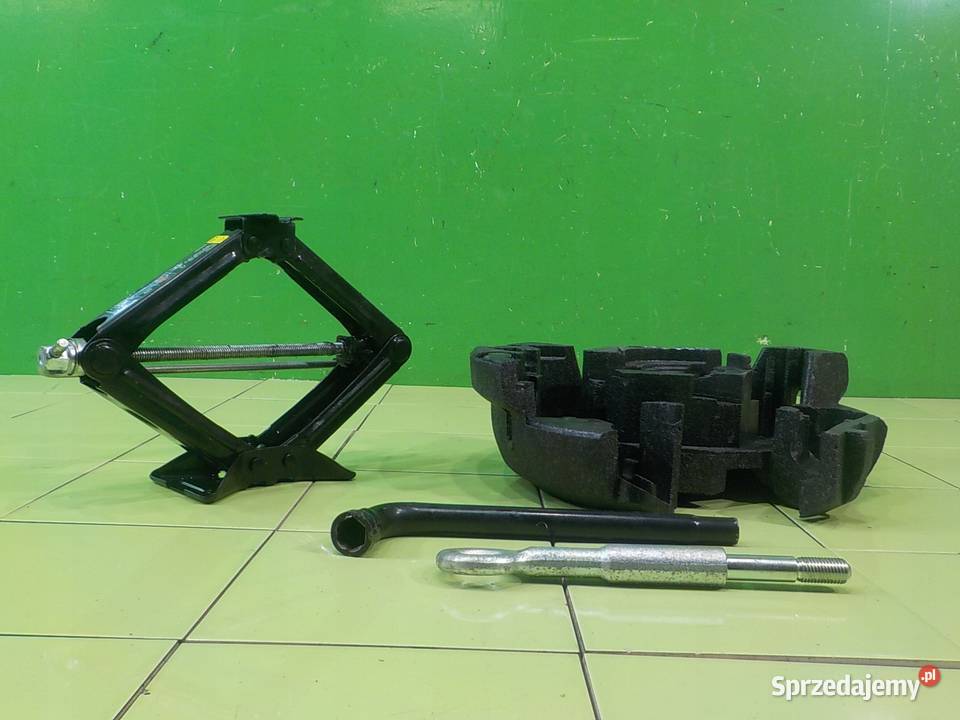 VOLVO V40 II 16D2 14r HB 5D zestaw naprawczy osobowe Suków