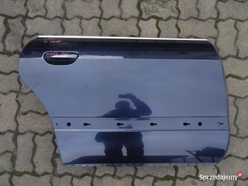 AUDI A8 D2 9902 DRZWI PRAWY TYL LZ5L 200UM