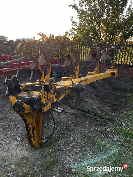 Sprzedam pług obrotowy 4skibowy kuhn huard Strugi sprzedam