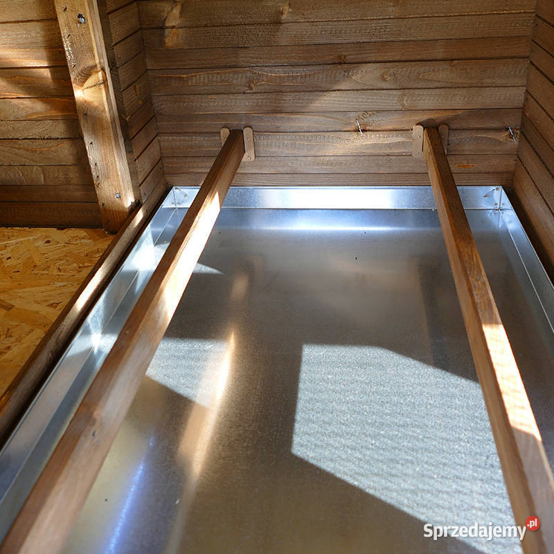 Kurnik Nico z metalową szufladą Trzemeśnia sprzedam