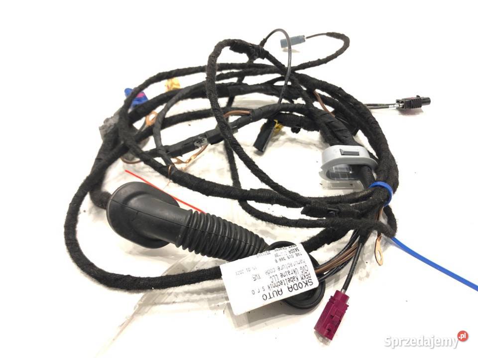 WIĄZKA KLAPY SKODA SUPERB III 3V5972176AC 20 200 Klapy bagażnika