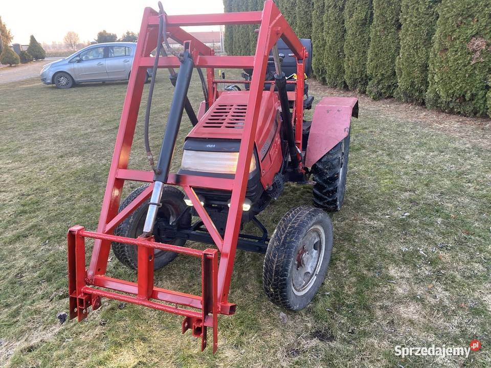 Sprzedam traktor SAM z ładowaczem podnośnik 126p świętokrzyskie Strawczyn