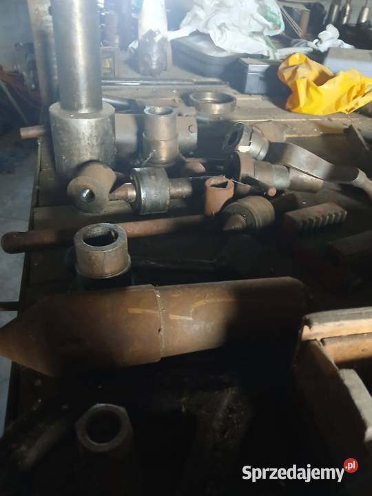 Frezy szczęki akcesoria tokarskie frezarki sprzedam