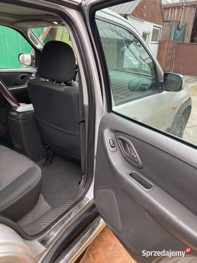 Mazda Tribute 23 benzyna 4x4 OC opłacone do lubelskie Kaplonosy