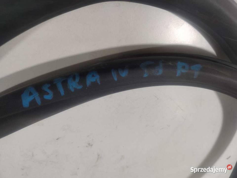 USZCZELKA DRZWI PRAWY TYŁ OPEL ASTRA IV osobowe wielkopolskie