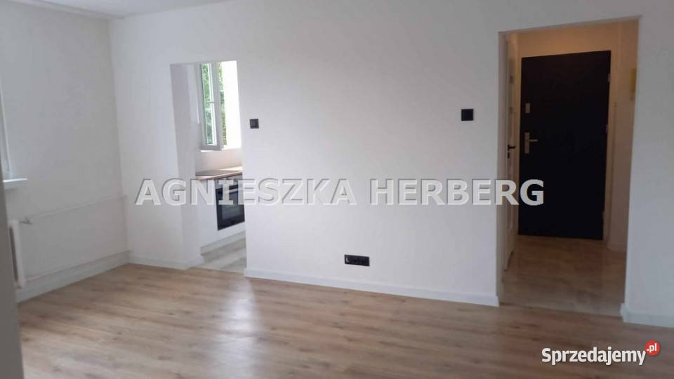 sprzedaży mieszkania Łódź 4722m2 3pokojowe Piętro 3 sprzedam
