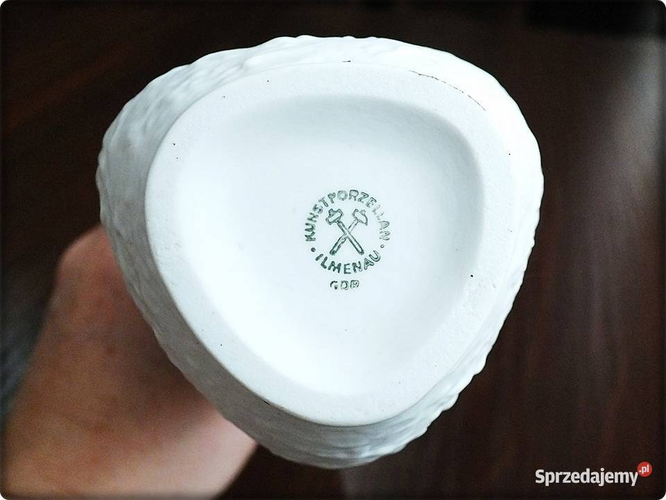 Biały Trójkątny Wazon Metzler Ortloff Turyngia