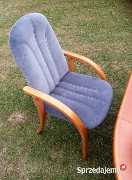 Stół owalno okragły z fotelikami wielkopolskie Chocz sprzedam