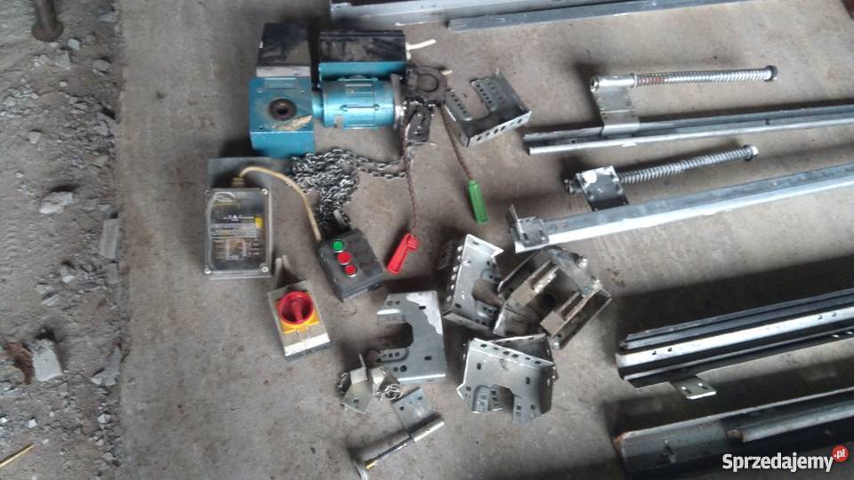 Brama garażowa segmentowa Ogrodzenia i bramy Chojna