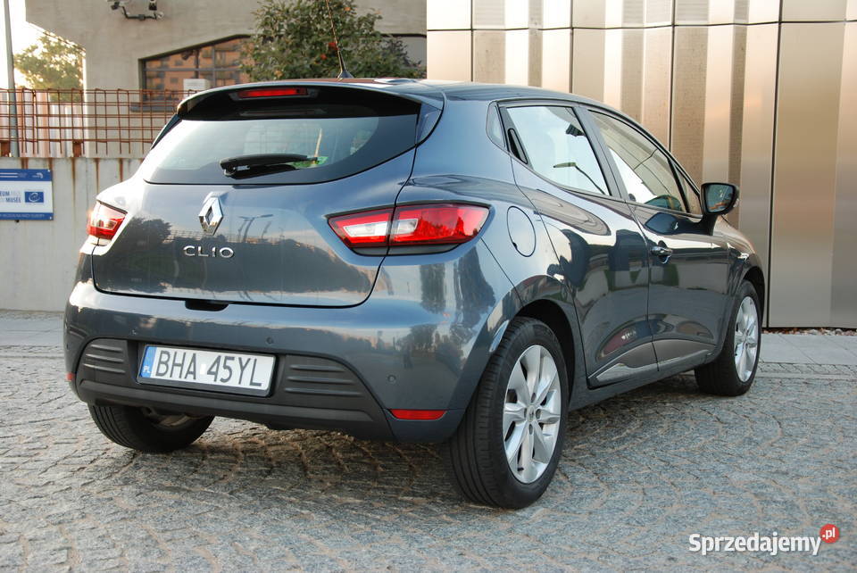 Renault Clio benzyna Zadbany bezwypadkowy Opony garażowany Clio