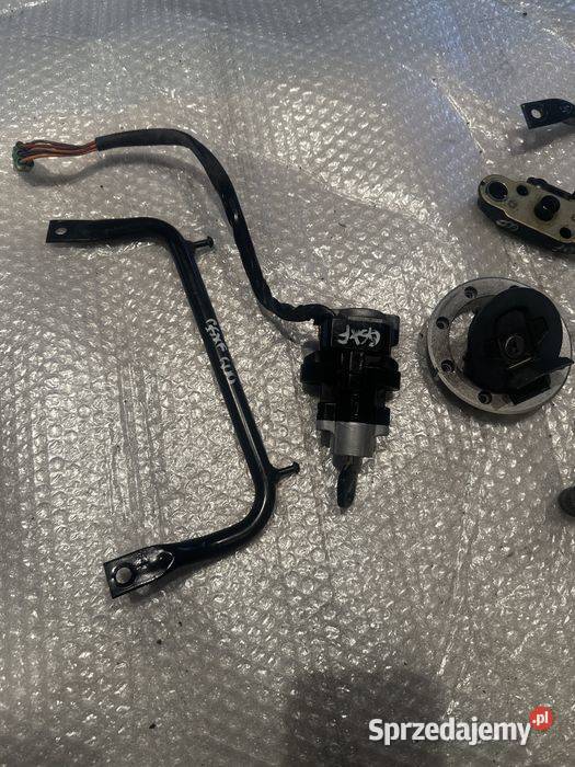 Stacyjka korek wlewu zamek Suzuki Gsxf 600 750